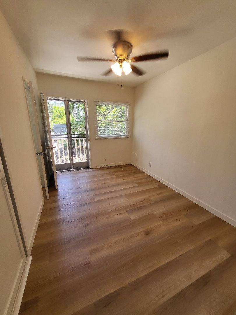 Apartment for rent at 120 S Craig Ave, Pasadena, CA 91107