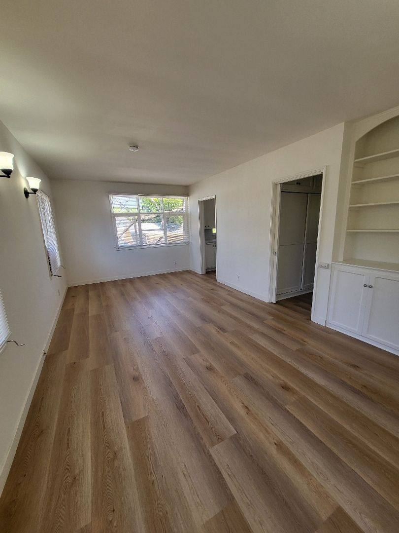 Apartment for rent at 120 S Craig Ave, Pasadena, CA 91107