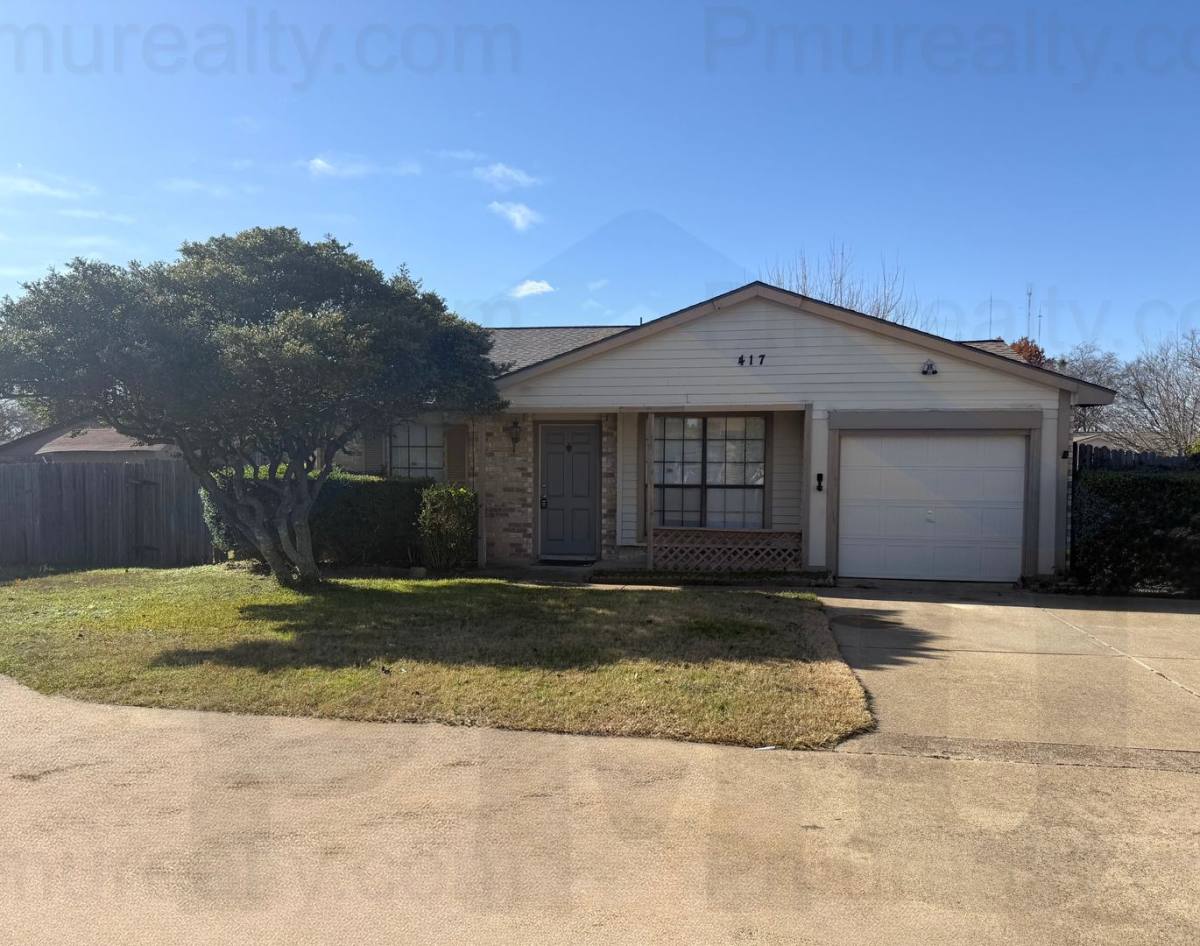 House for rent at 417 Justice St, Cedar Hill, TX 75104