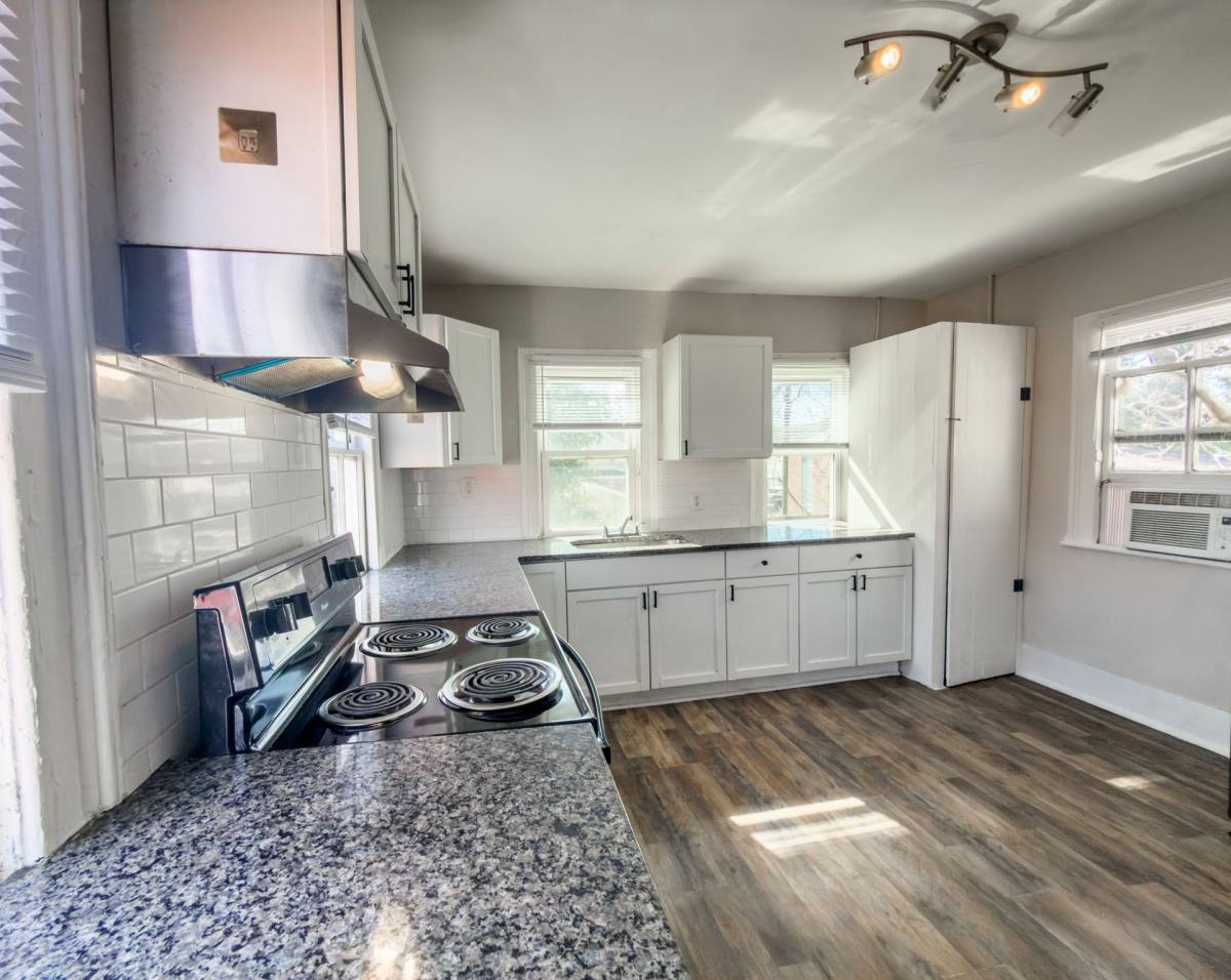 Townhouse for rent at 9 Allway St, Charleston, SC 29403