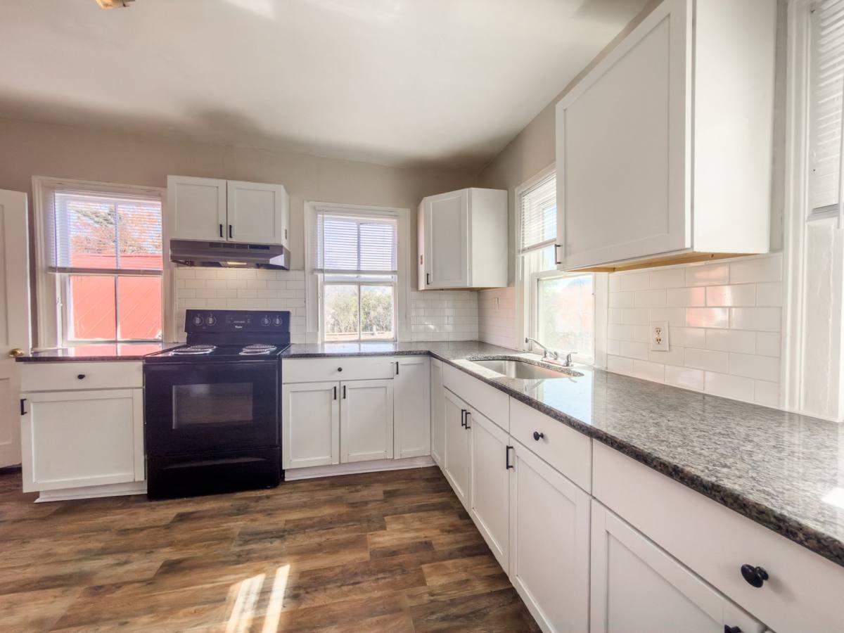 Townhouse for rent at 9 Allway St, Charleston, SC 29403