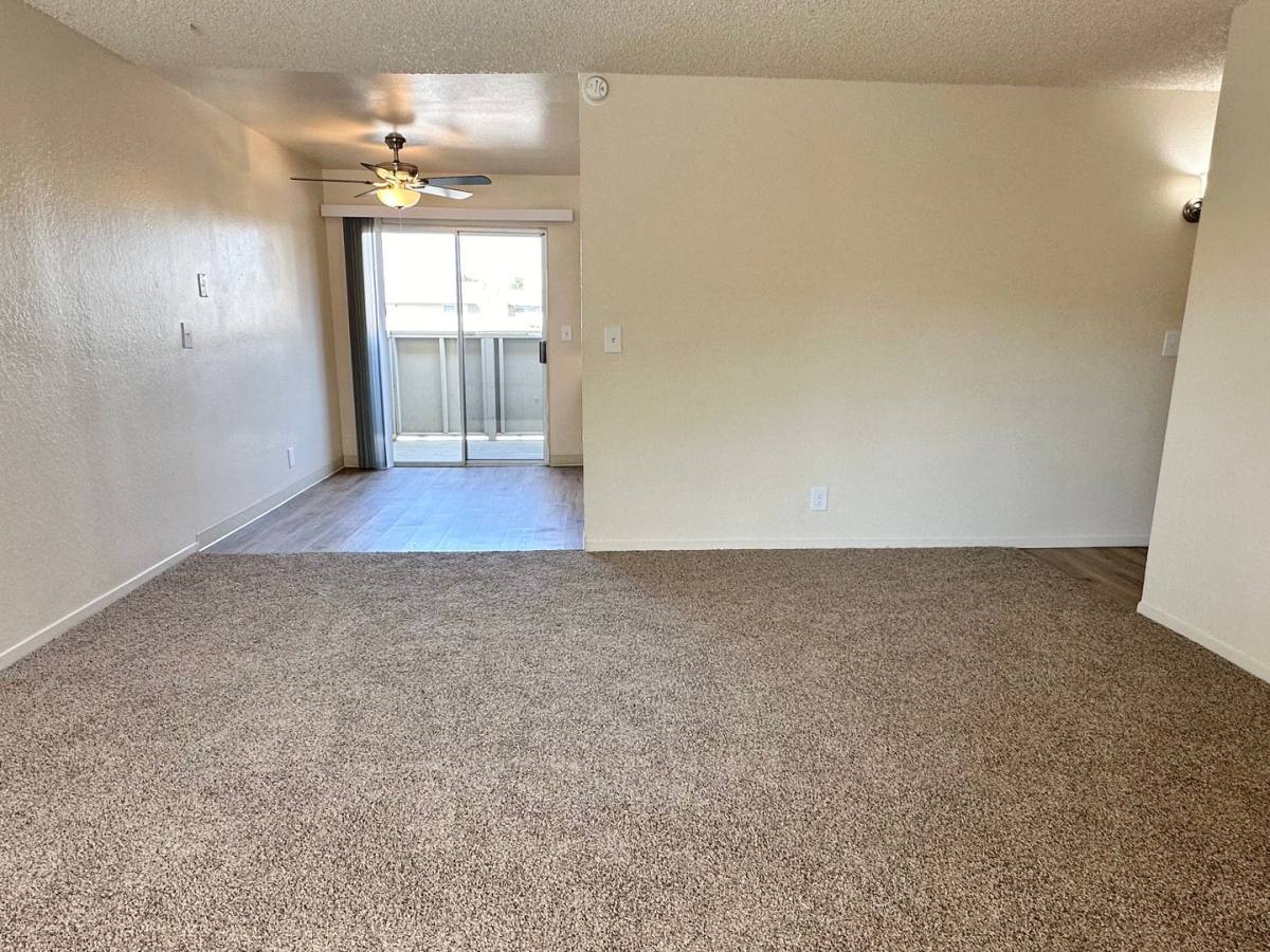Apartment for rent at 315 W Alamos Ave, Clovis, CA 93612