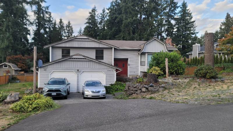 House for rent at 9905 157th St E, Puyallup, WA 98375