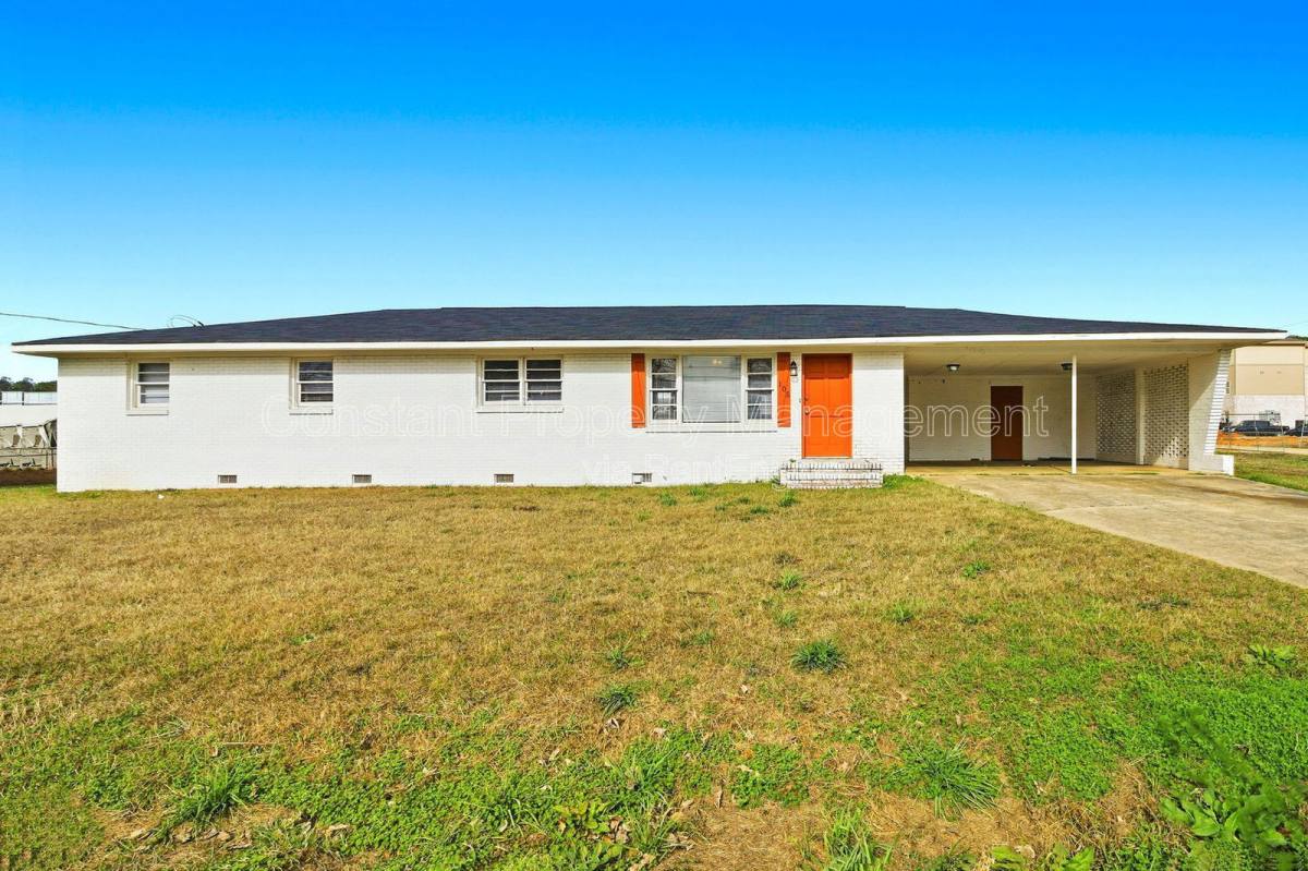 House for rent at 105 Maxwell Dr, Warner Robins, GA 31088