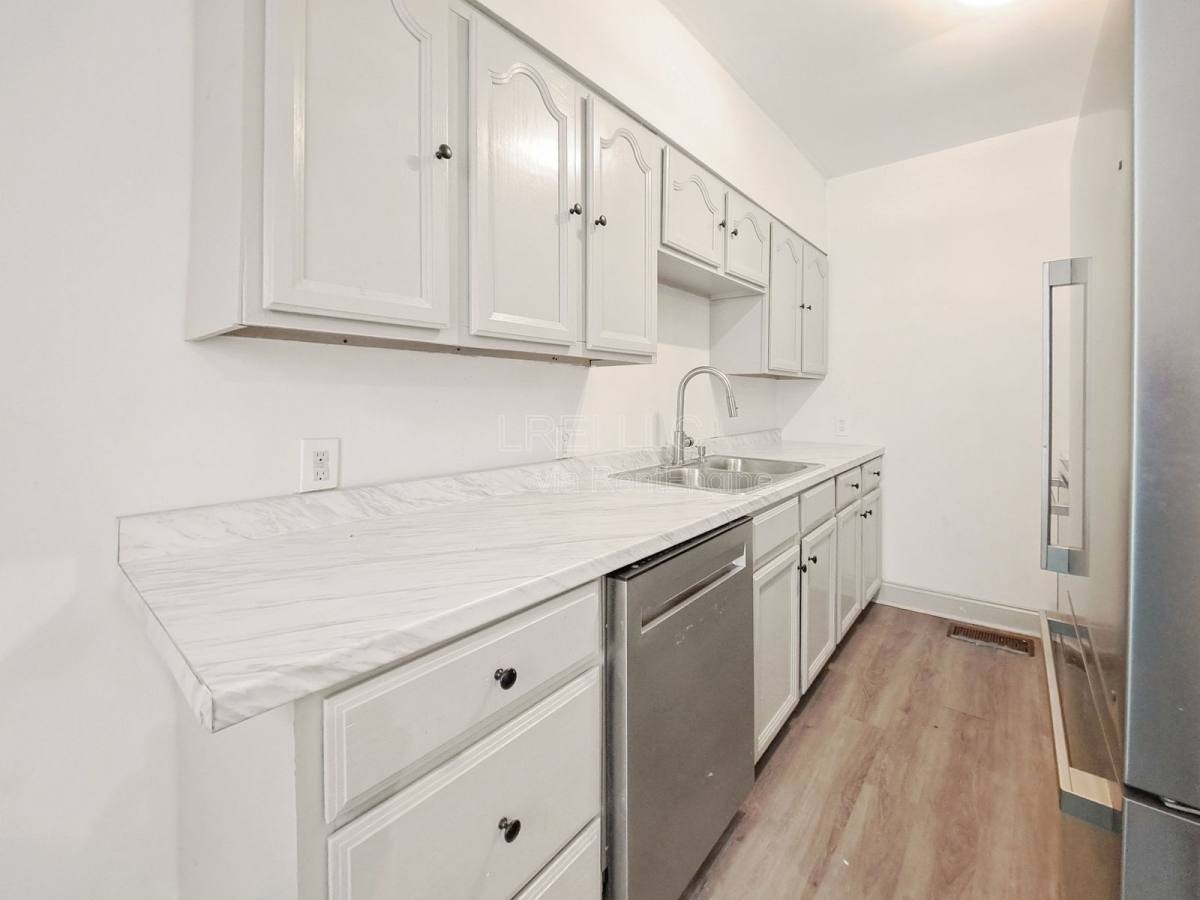 House for rent at 2508 W Main St, Louisville, KY 40212