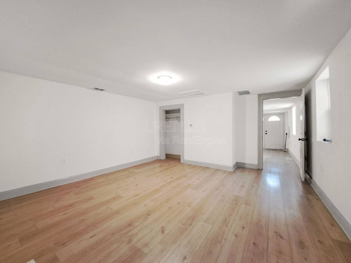 House for rent at 2508 W Main St, Louisville, KY 40212