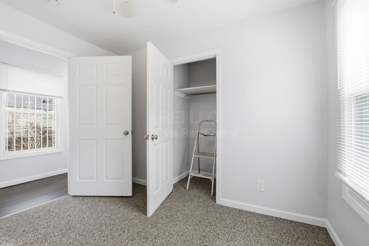 House for rent at 1333 S 22nd St, Louisville, KY 40210