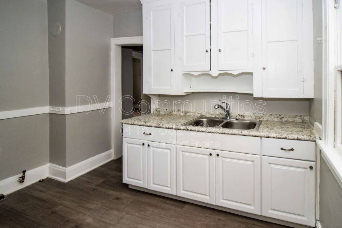 Apartment for rent at 14112 Edgewood Ave, Cleveland, OH 44128