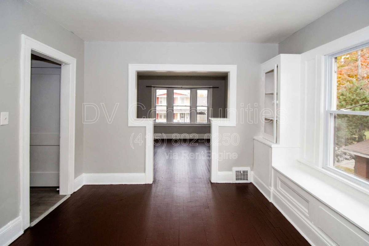 Apartment for rent at 14112 Edgewood Ave, Cleveland, OH 44128
