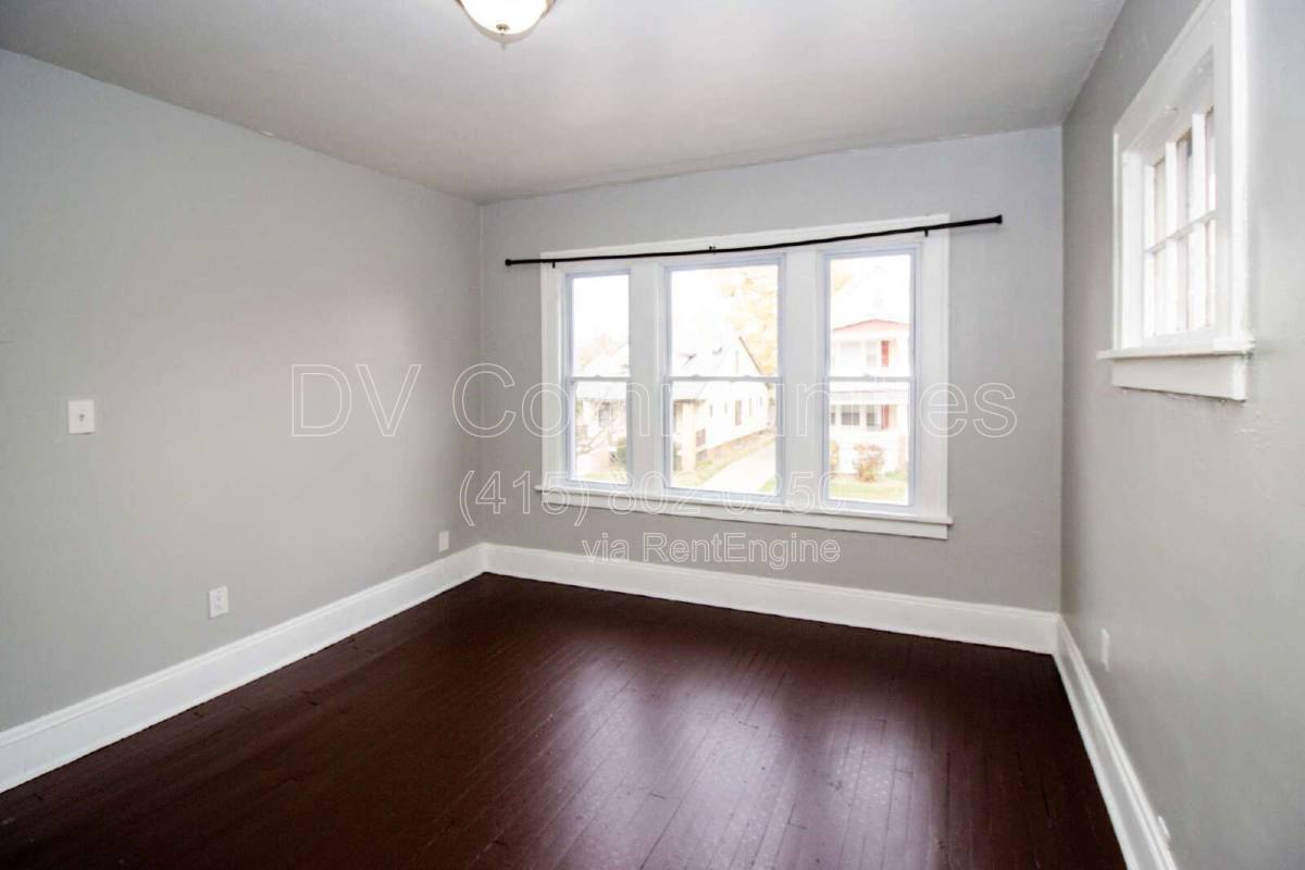 Apartment for rent at 14112 Edgewood Ave, Cleveland, OH 44128