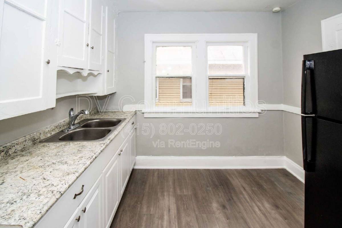 Apartment for rent at 14112 Edgewood Ave, Cleveland, OH 44128