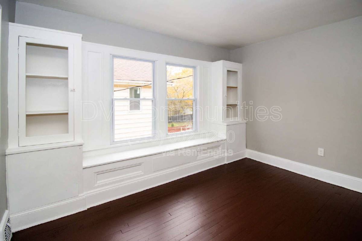 Apartment for rent at 14112 Edgewood Ave, Cleveland, OH 44128