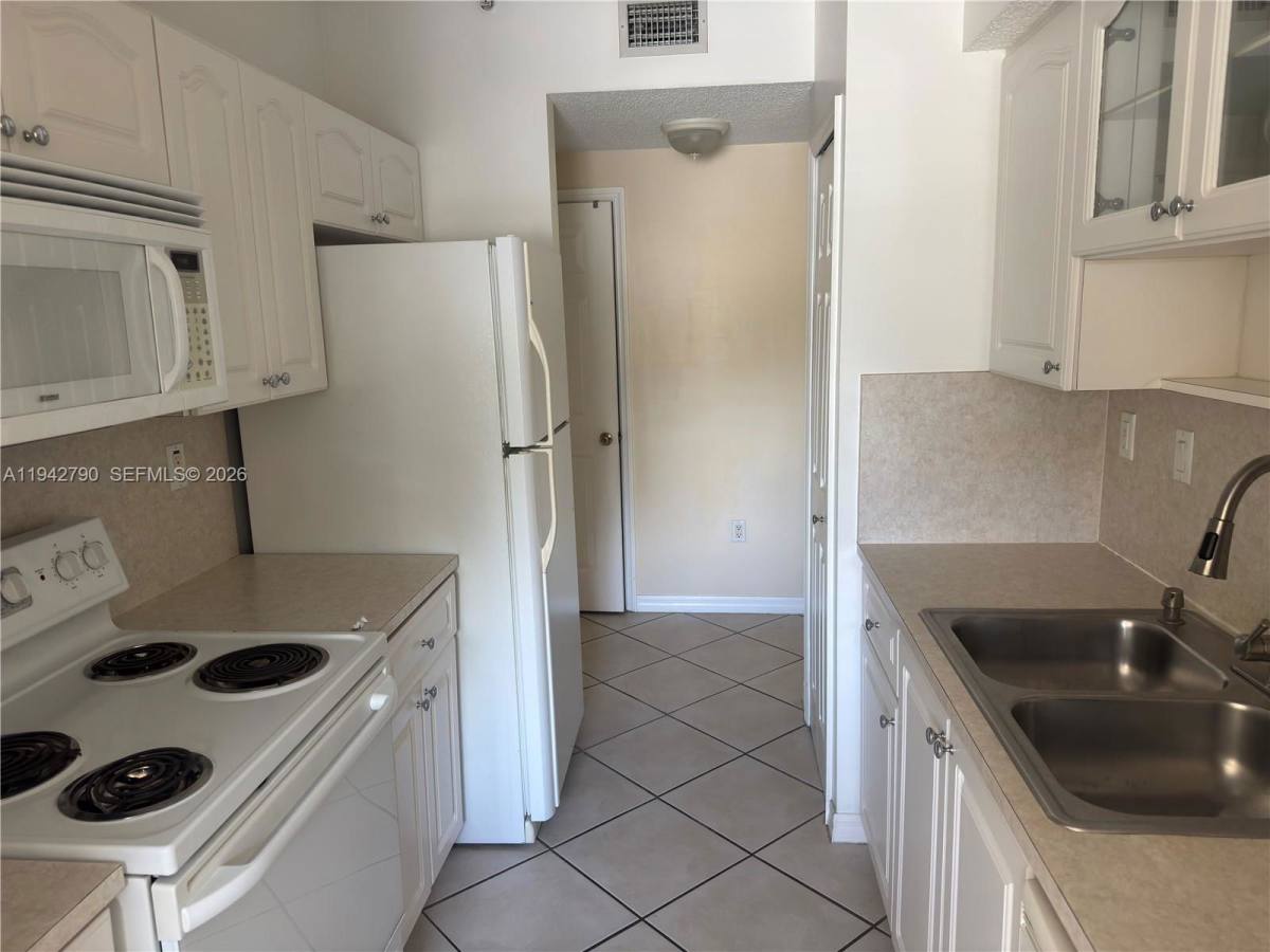 Apartment for rent at 7085 Nova Dr #203, Fort Lauderdale, FL 33317