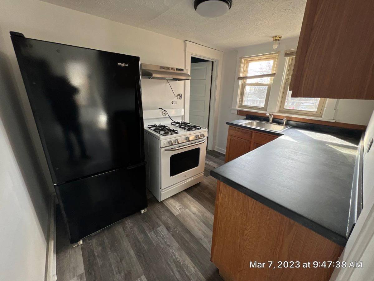 Apartment for rent at 510 Oneida St, Joliet, IL 60435