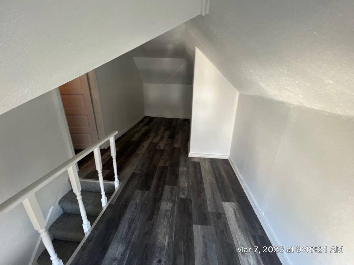Apartment for rent at 510 Oneida St, Joliet, IL 60435