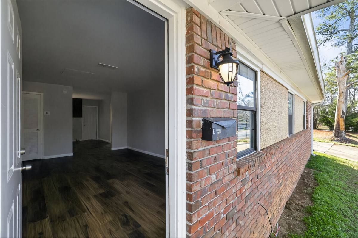 House for rent at 3681 Lynn Dr, Powder Springs, GA 30127
