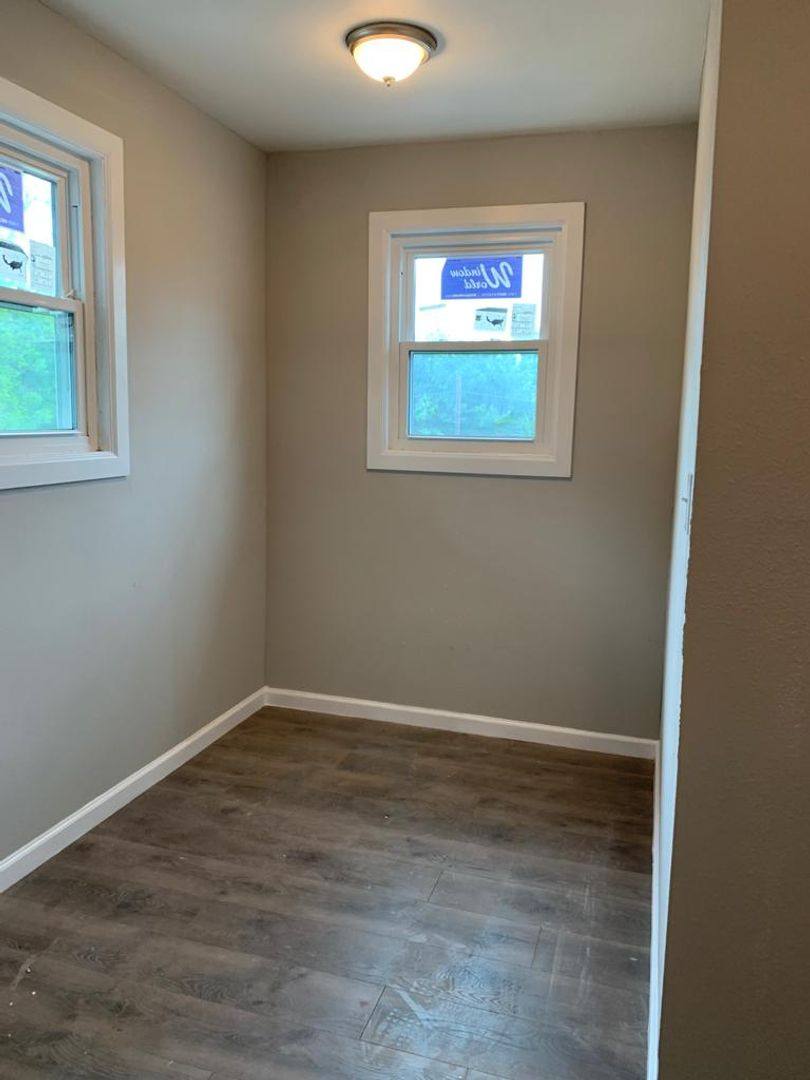 Apartment for rent at 211 E Sterling Ave, Baytown, TX 77520