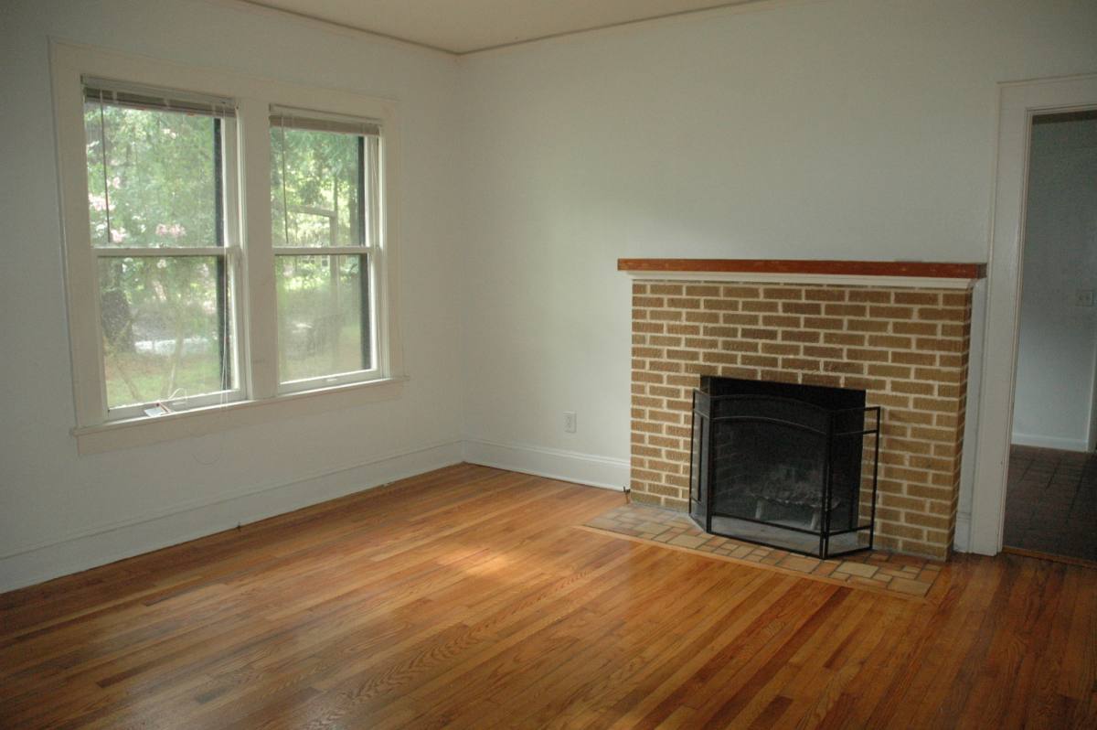House for rent at 105 NW 24th St, Gainesville, FL 32607