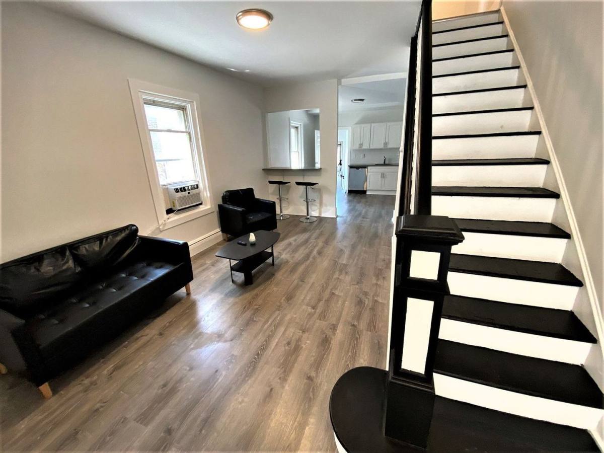 House for rent at 515 Thomas St, Bethlehem, PA 18015
