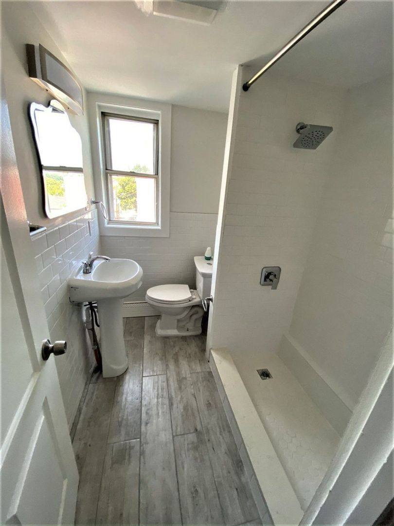 House for rent at 515 Thomas St, Bethlehem, PA 18015