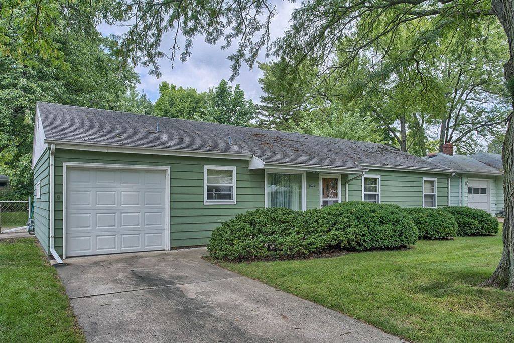 House for rent at 1620 W William, Champaign, IL 61820