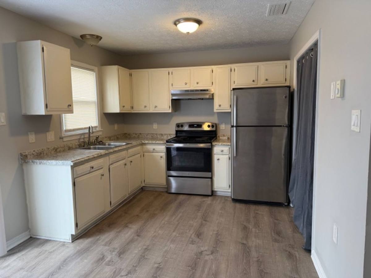 Apartment for rent at 1 - 40 Raleigh Court, Winchester, VA 22601