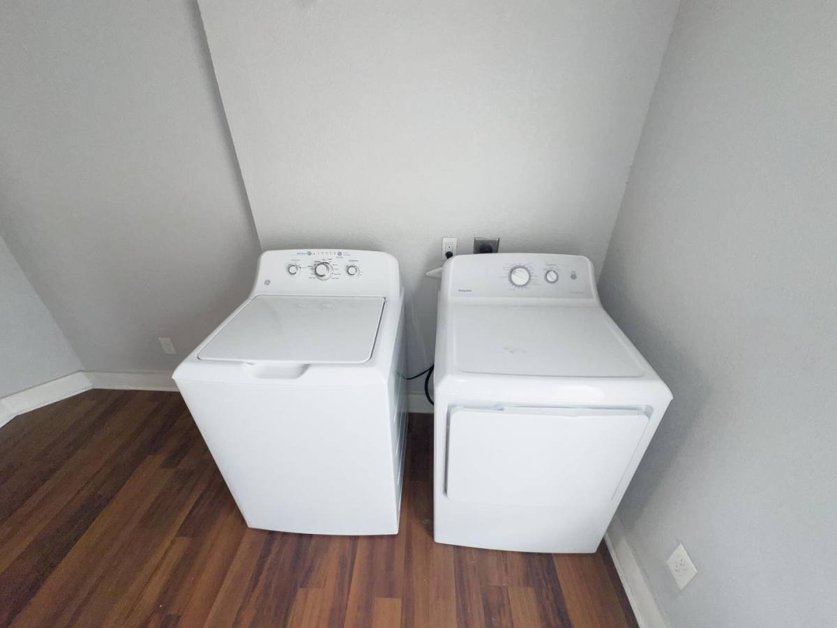 Apartment for rent at 2711 Ave K, Galveston, TX 77550