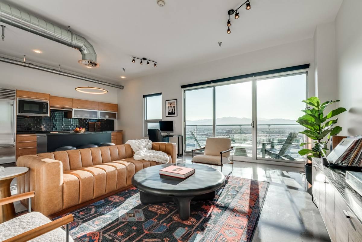Apartment for rent at 200 Hoover Ave, Las Vegas, NV 89101