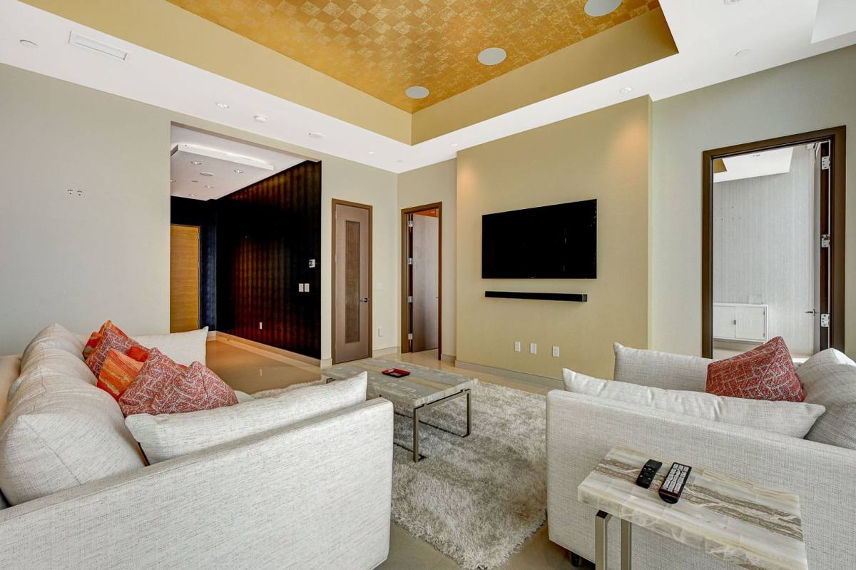 Apartment for rent at 3750 S Las Vegas Blvd, Las Vegas, NV 89158