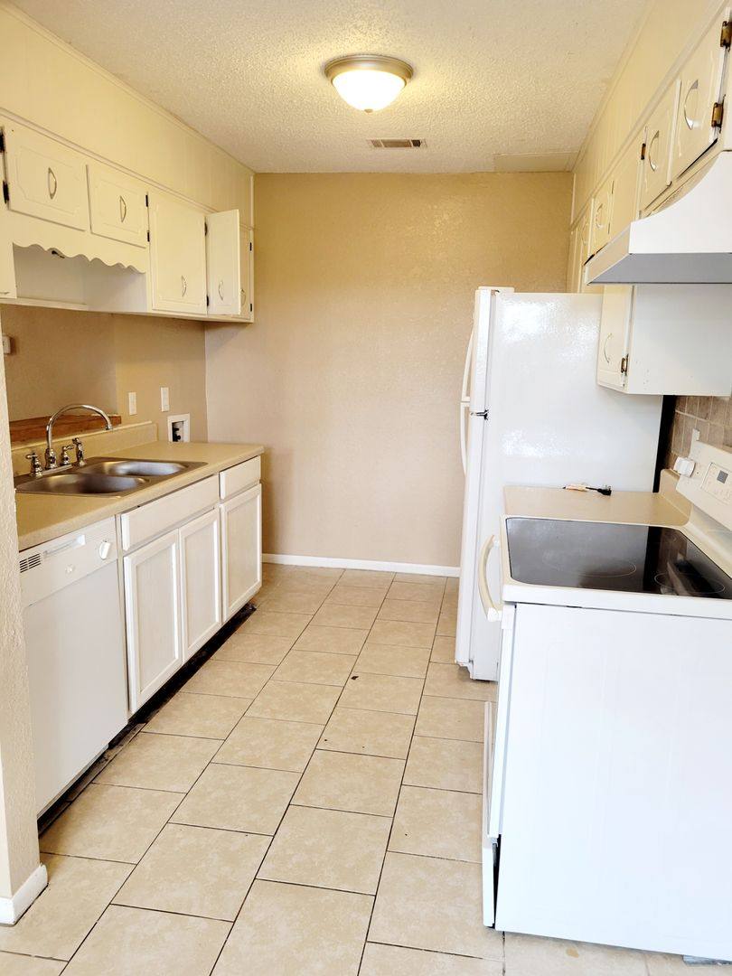Apartment for rent at 3007 Lake Rd, Killeen, TX 76543