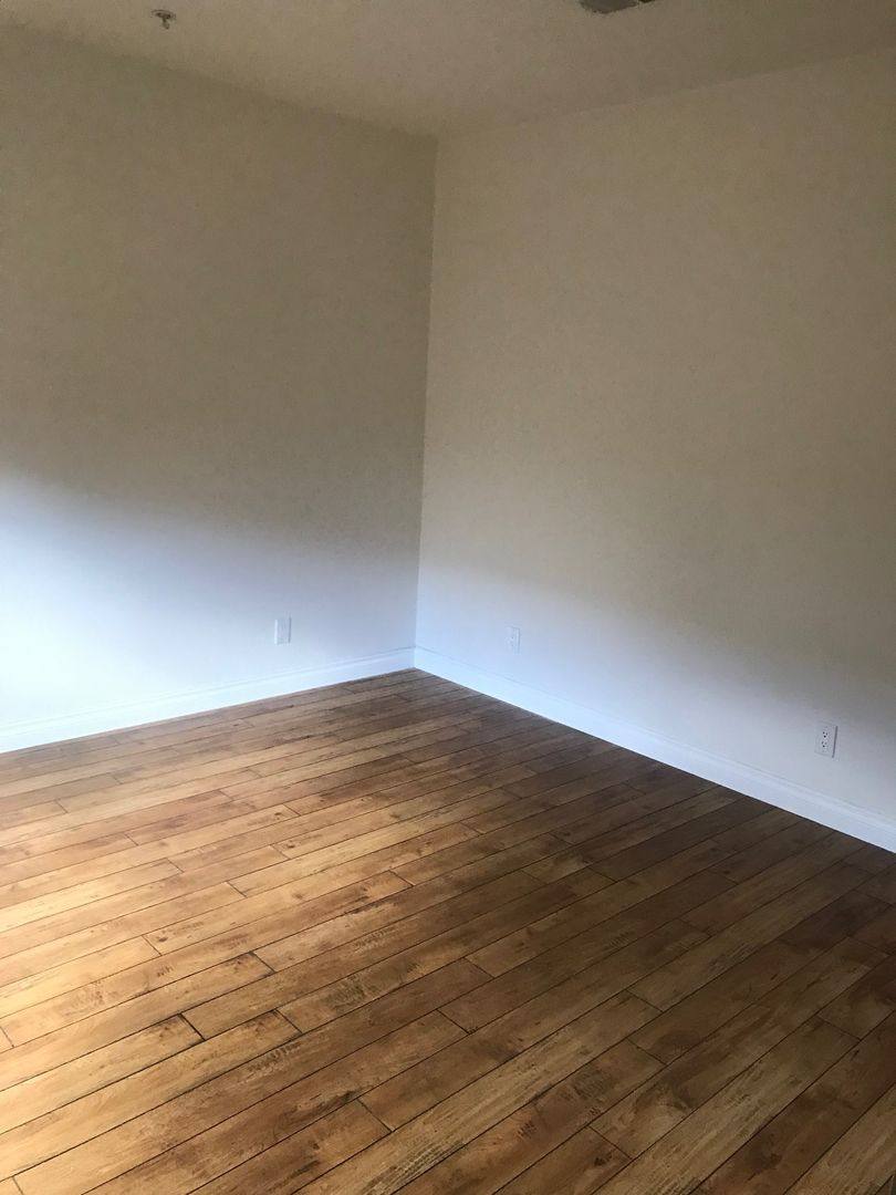Apartment for rent at 5722-24 Camerford Ave, Los Angeles, CA 90038