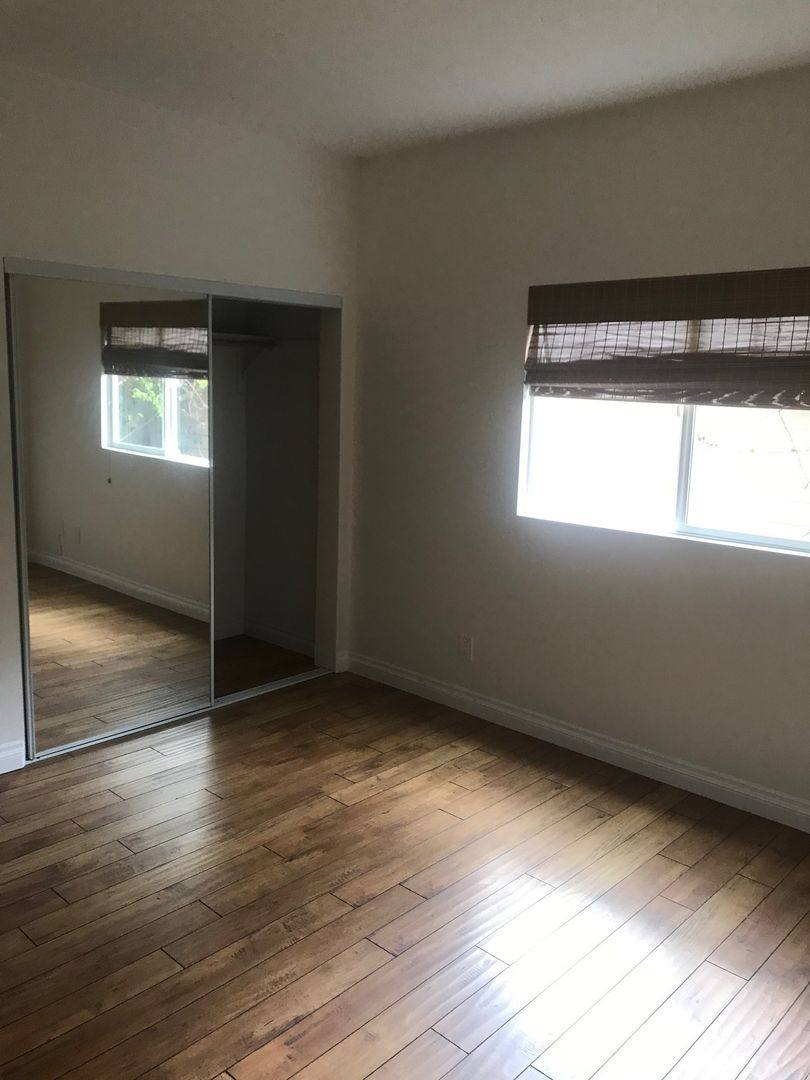 Apartment for rent at 5722-24 Camerford Ave, Los Angeles, CA 90038