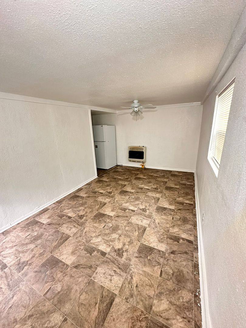 Apartment for rent at 2401 Franklin St, Beaumont, TX 77701