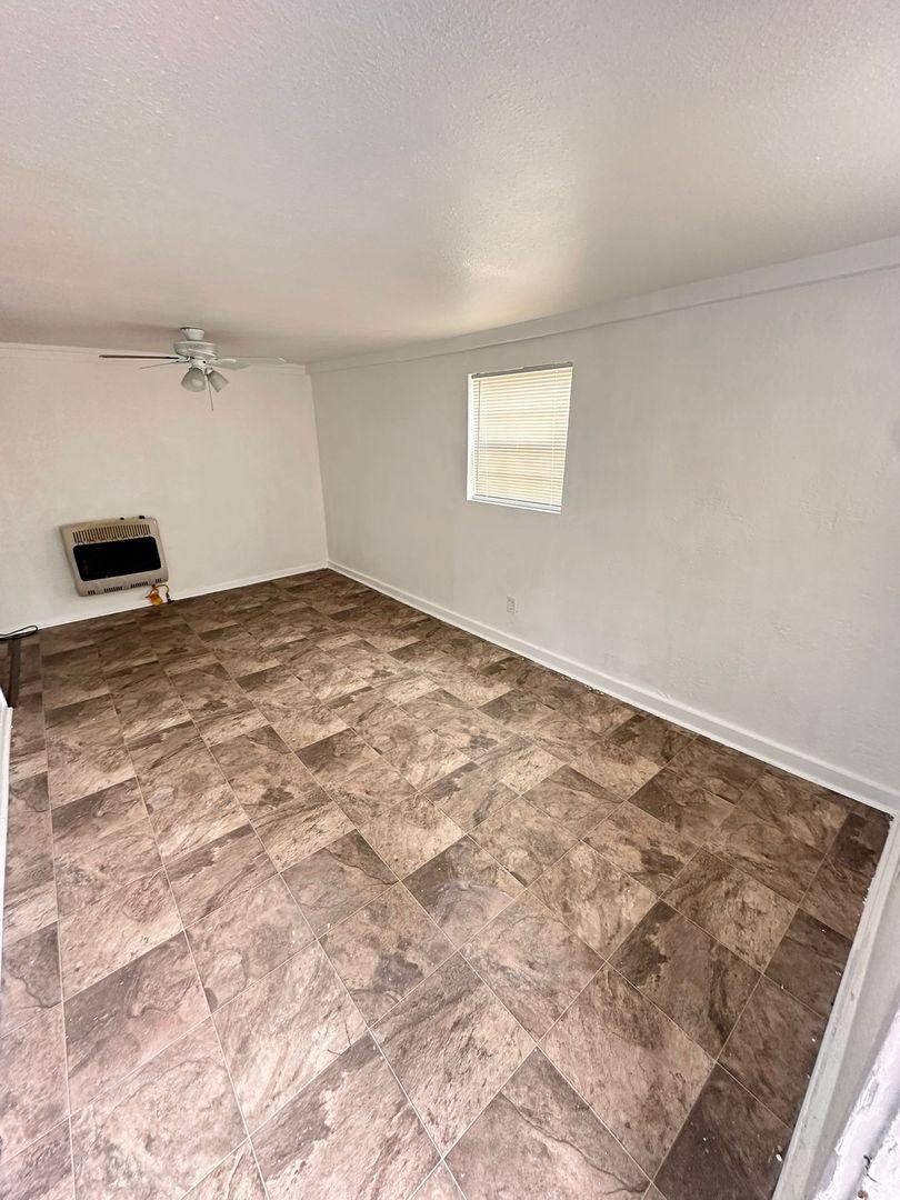 Apartment for rent at 2401 Franklin St, Beaumont, TX 77701
