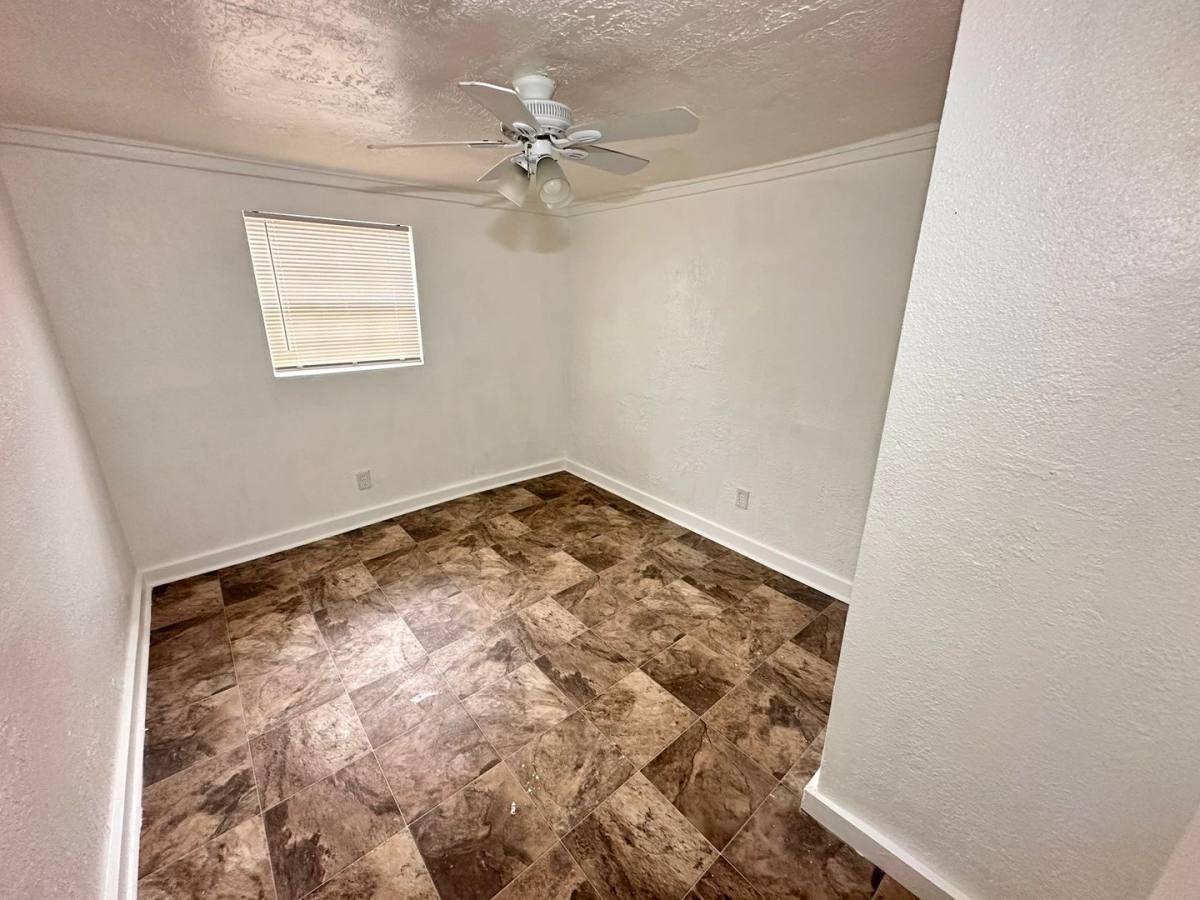 Apartment for rent at 2401 Franklin St, Beaumont, TX 77701