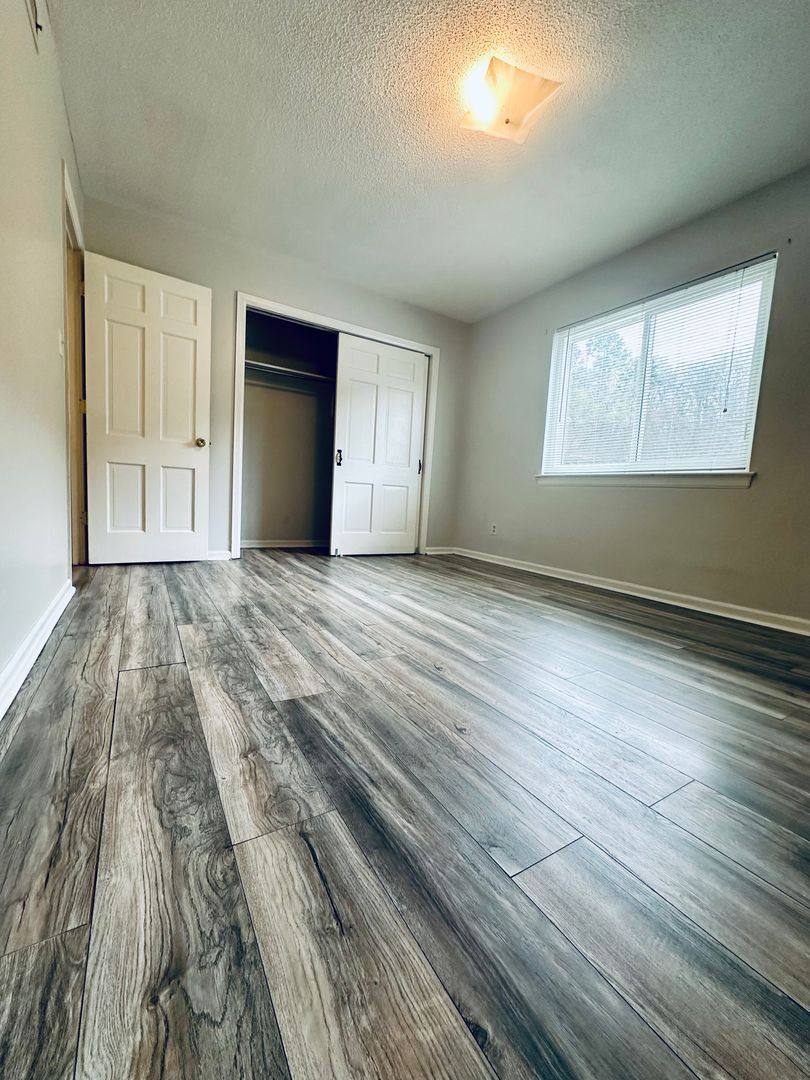 Apartment for rent at 3328 Pinewood Ave, Chattanooga, TN 37411