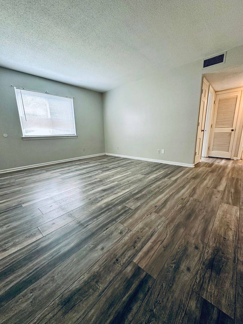 Apartment for rent at 3328 Pinewood Ave, Chattanooga, TN 37411