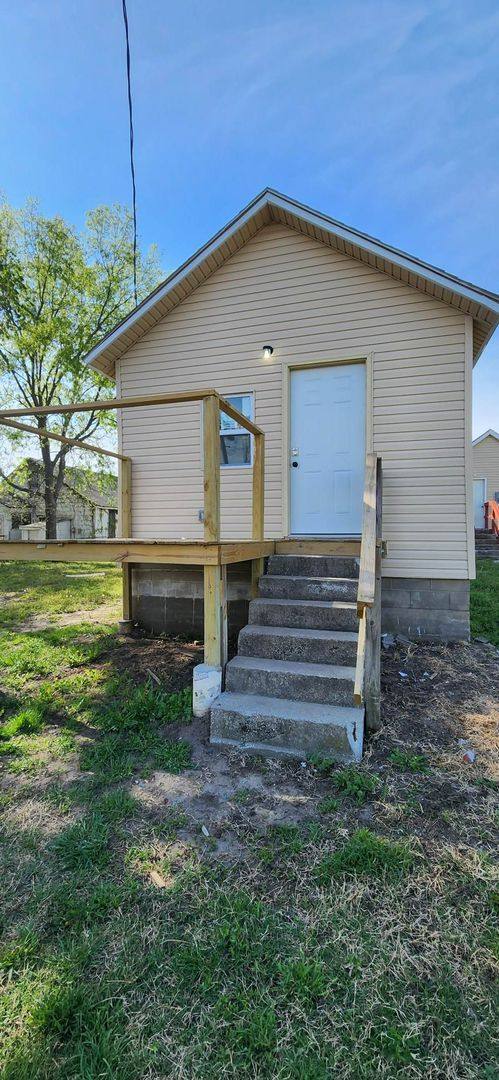 House for rent at 318 1 2 E, Junction City, KS 66441