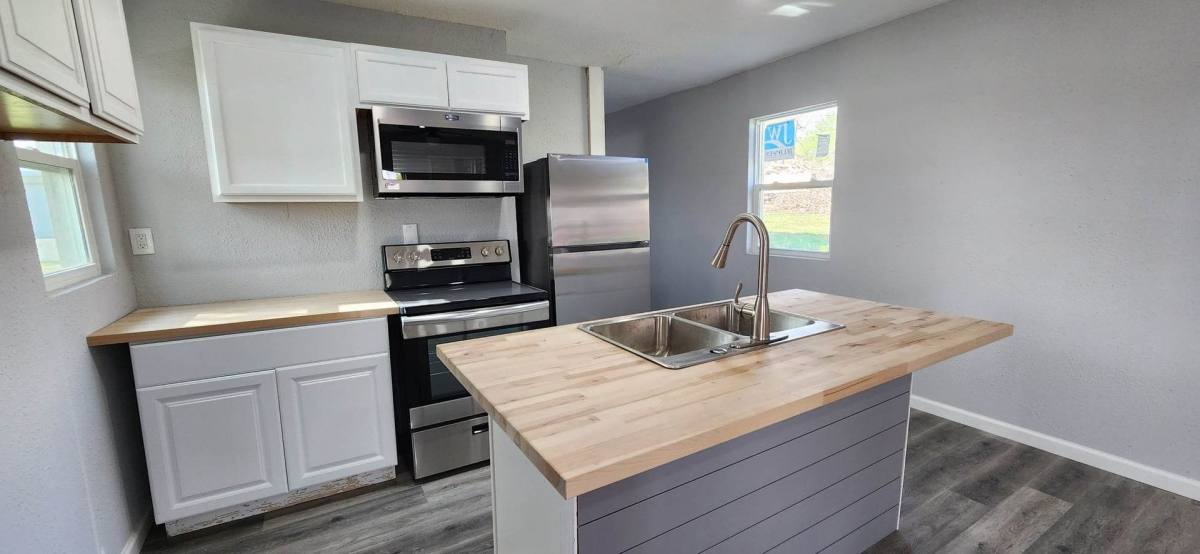 House for rent at 318 1 2 E, Junction City, KS 66441