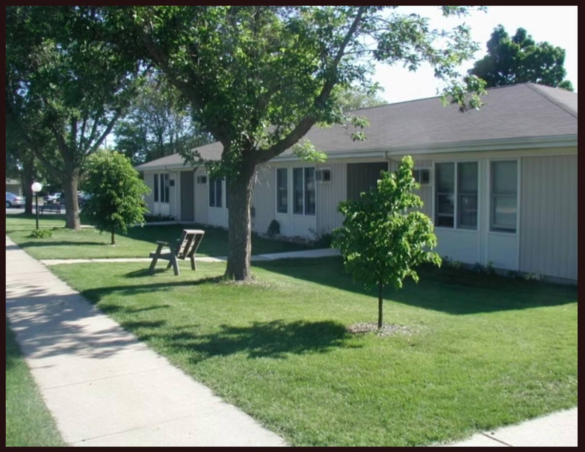Apartment for rent at 210 15th St NW, Waverly, IA 50677