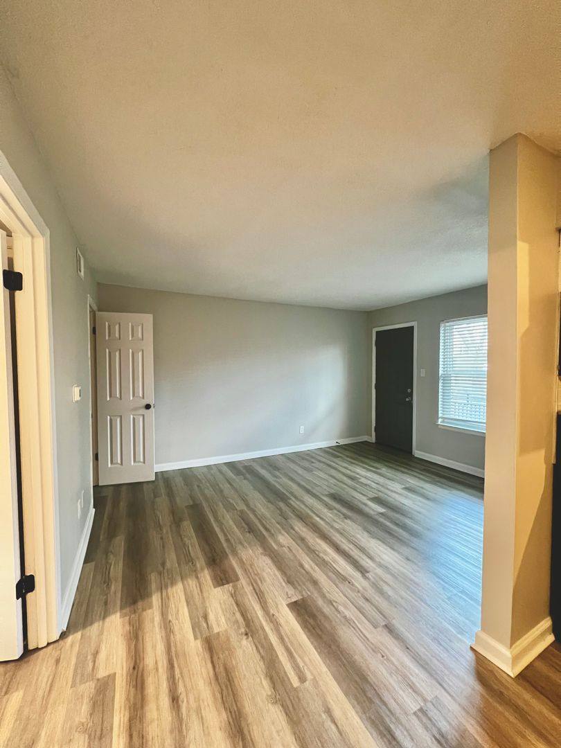 Apartment for rent at 3570 Mynders Ave, Memphis, TN 38111