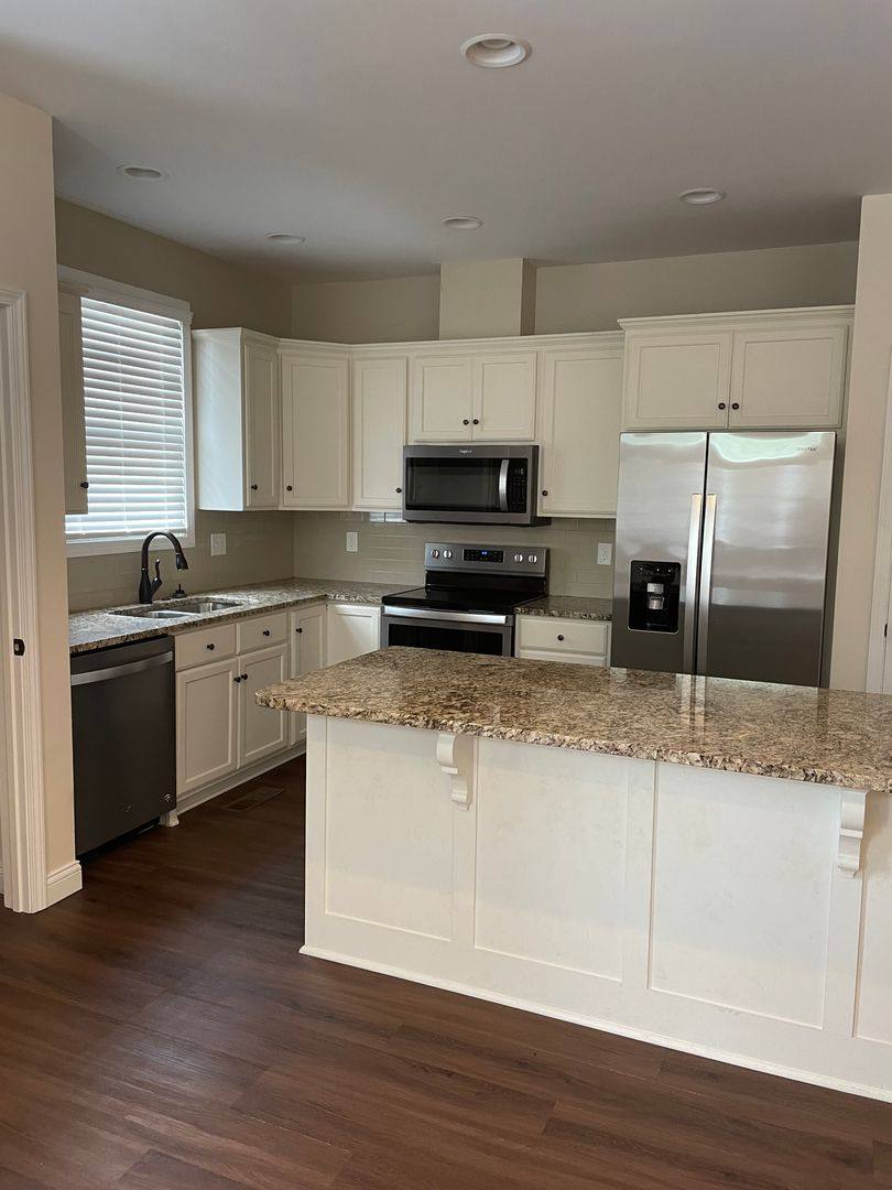 Apartment for rent at 1209 High St, Bowling Green, KY 42101