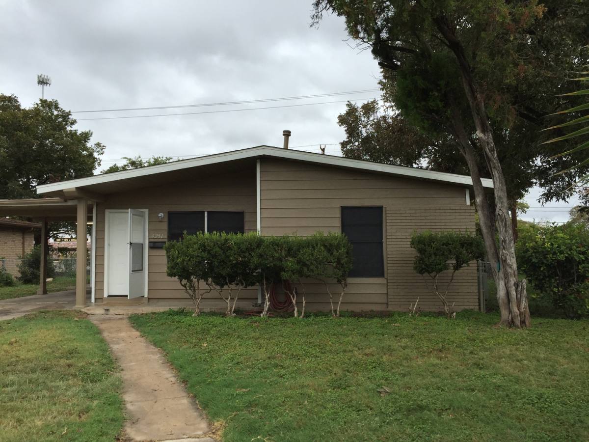 House for rent at 4251 Wild Oak Dr, San Antonio, TX 78219