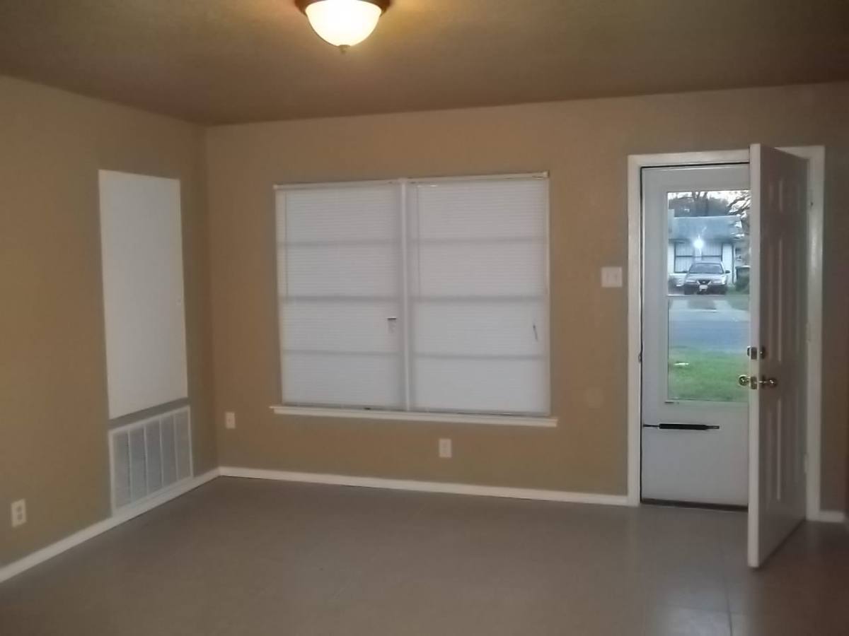 House for rent at 4251 Wild Oak Dr, San Antonio, TX 78219