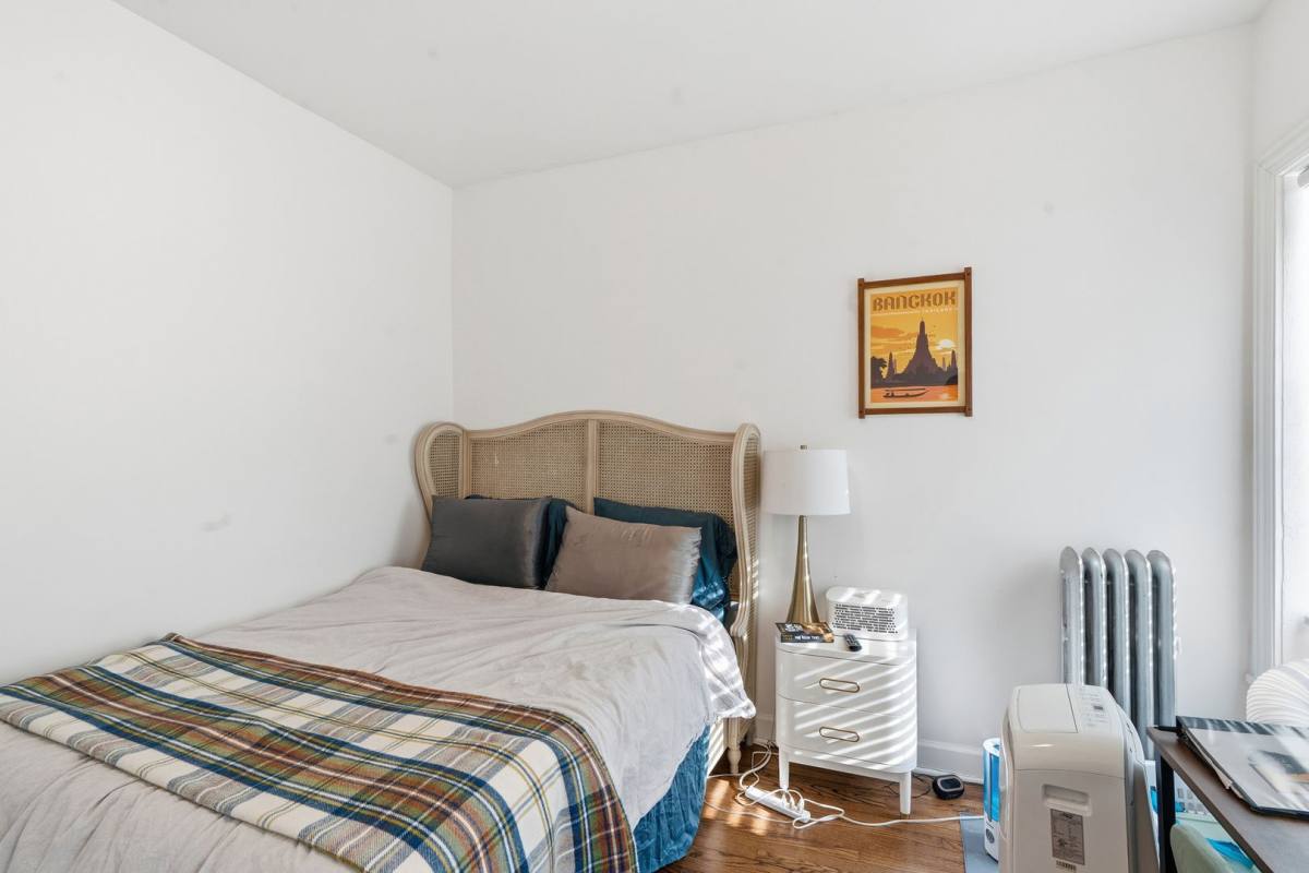 Apartment for rent at 6565 N Lakewood Ave, Chicago, IL 60626
