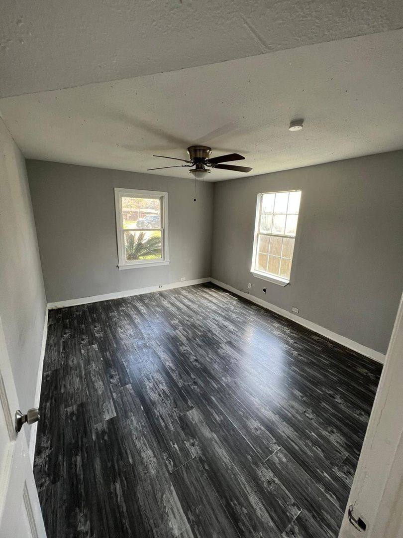 Apartment for rent at 3210 Winbern St, Houston, TX 77004