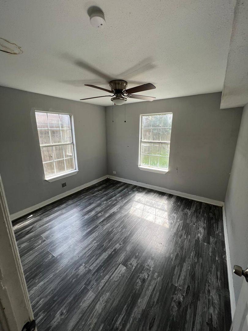 Apartment for rent at 3210 Winbern St, Houston, TX 77004
