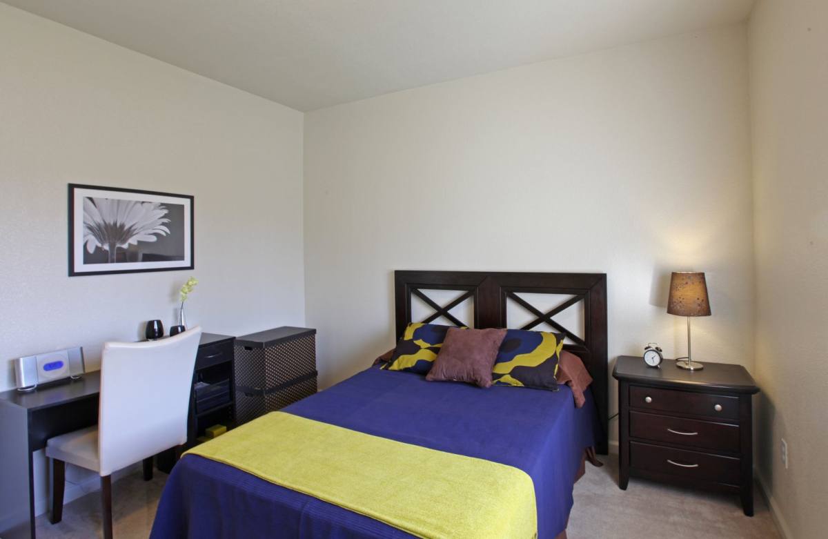 Apartment for rent at 2121 Glacier Dr, Davis, CA 95616