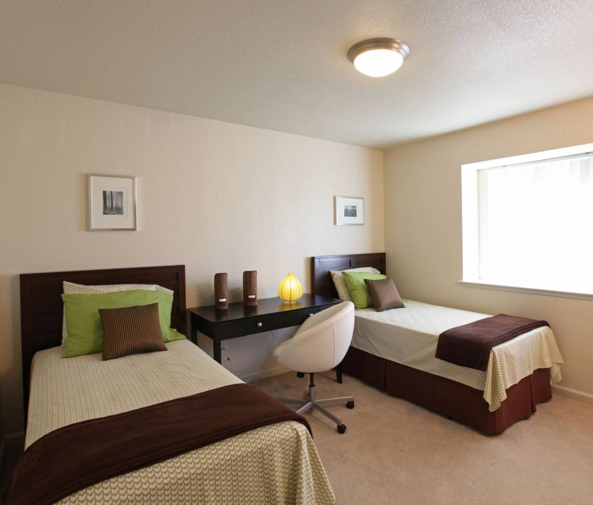 Apartment for rent at 2121 Glacier Dr, Davis, CA 95616