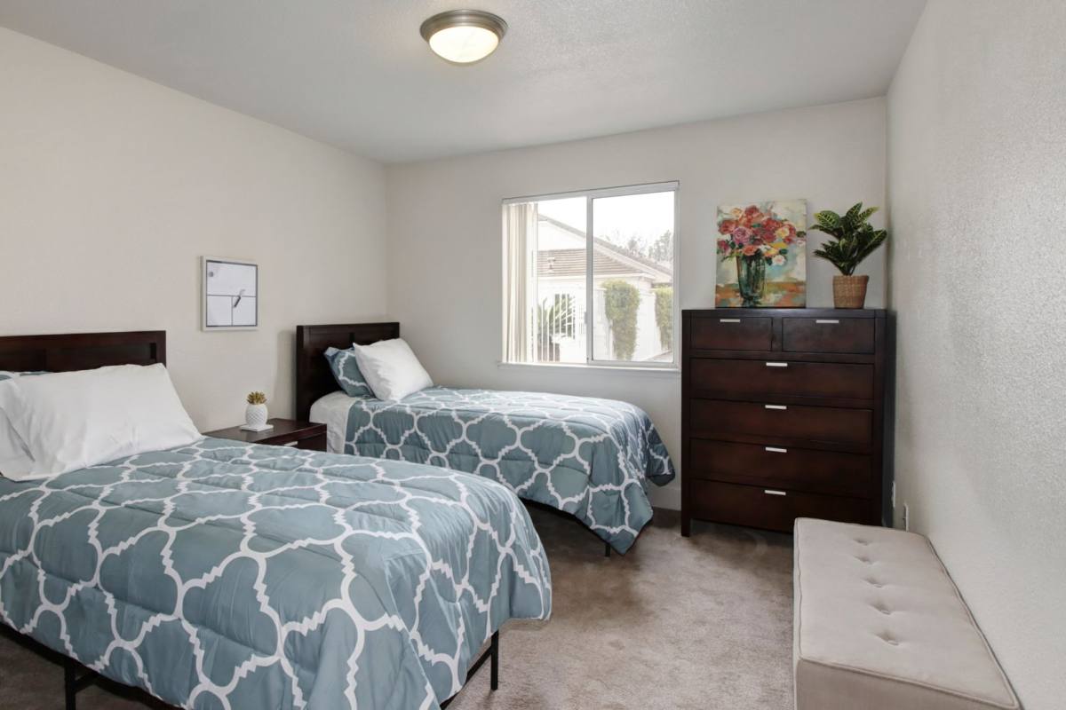 Apartment for rent at 2225 Glacier Dr, Davis, CA 95616